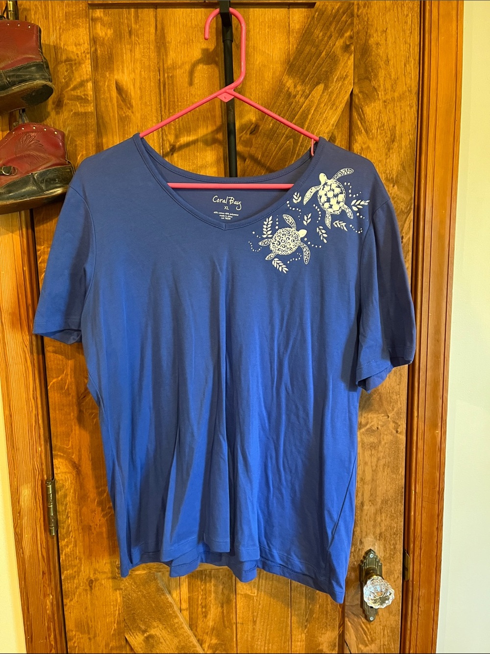 Coral Bay Blue V-Neck Tee with White Turtle Motif